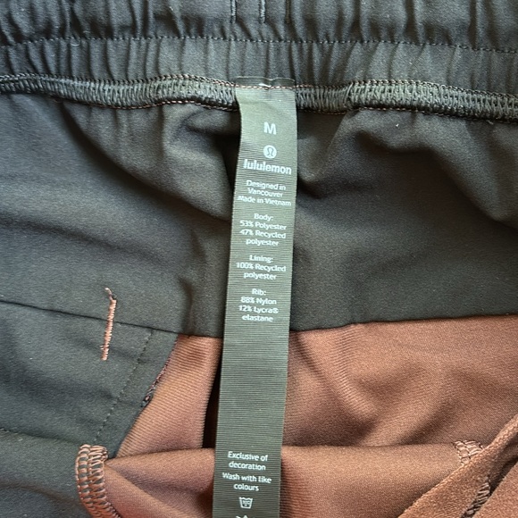 Lululemon ABC Jogger - Picture 4 of 5
